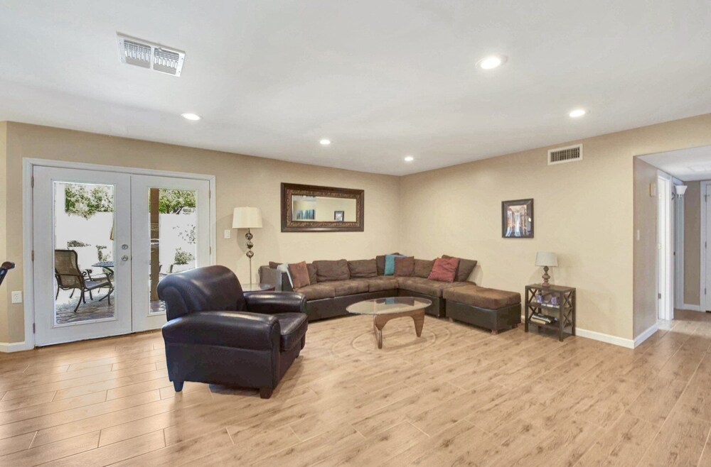 Redfield 4 Bedroom Home Scottsdale — 4-Star Luxury Hotel in Scottsdale, United States