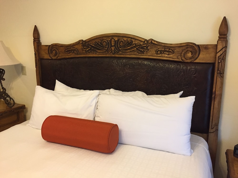 The Eagle Inn - photo 16