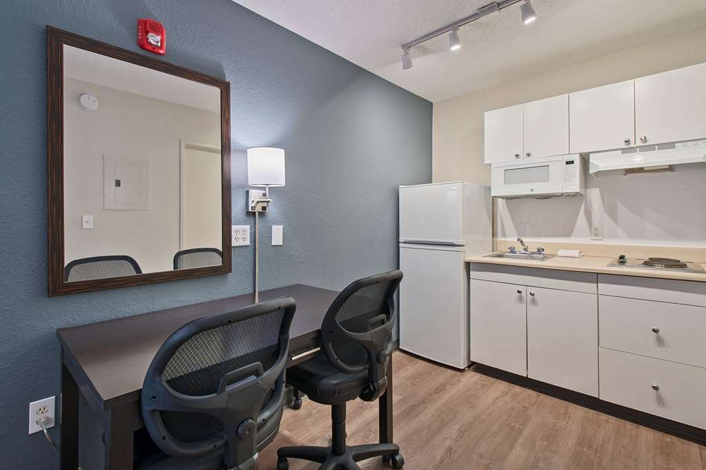 Extended Stay America Suites Miami Airport Blue Lagoon - photo 41