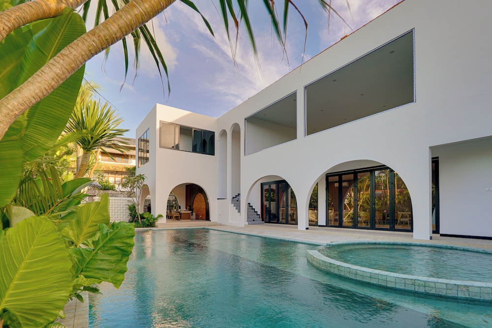 Bhatara Villa Sanur — 4-Star Luxury Hotel in Denpasar, Indonesia