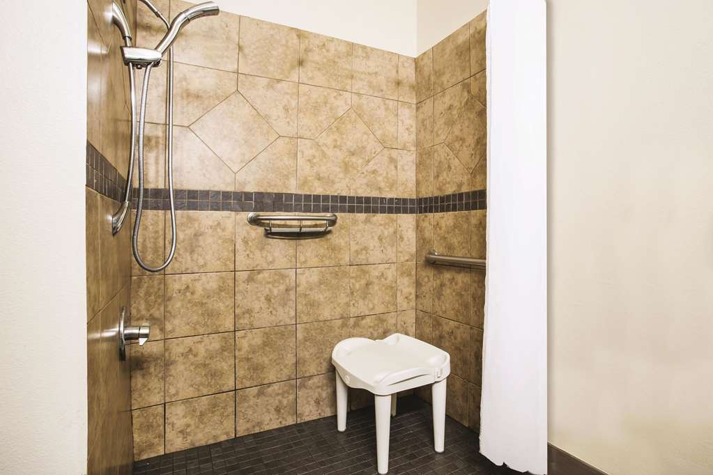 La Quinta Inn by Wyndham Olympia Lacey - photo 17