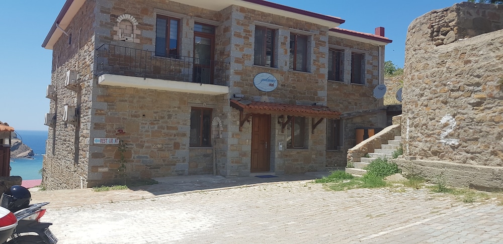 Yakamoz Otel — Gokceada — photo 4