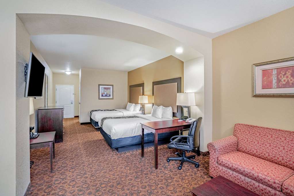 La Quinta Inn & Suites by Wyndham Vicksburg - photo 22