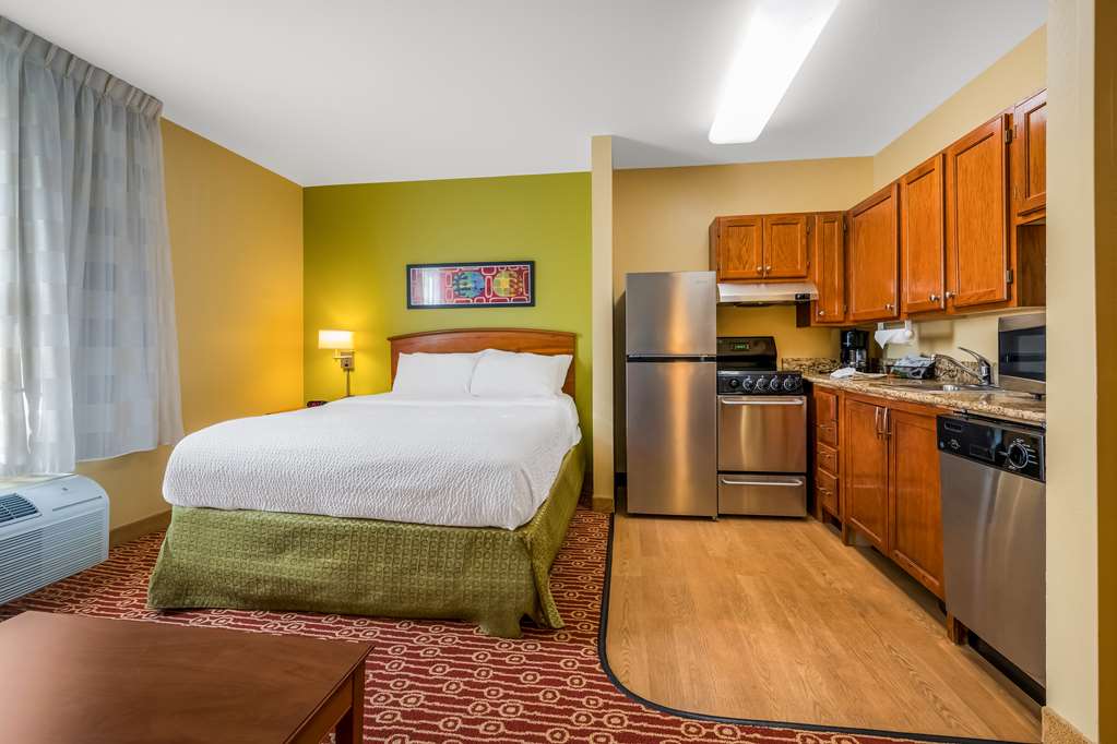 Sonesta Simply Suites Detroit Novi - photo 43