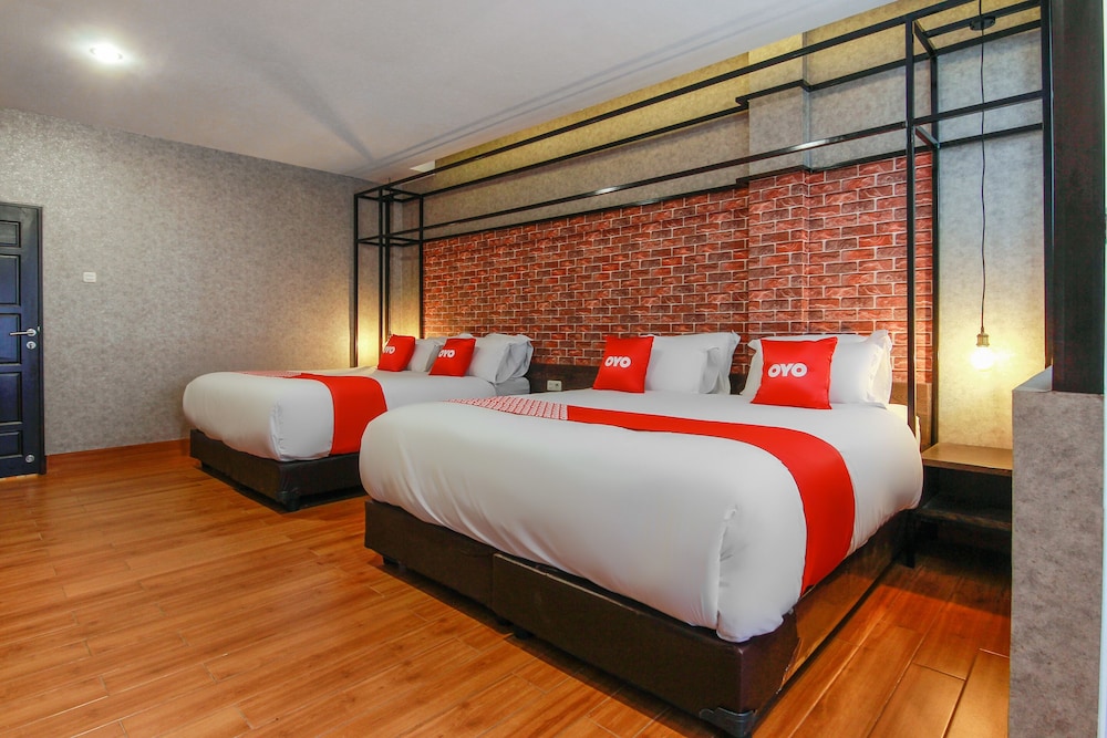 3476 Millenium Inn - carbon neutral hotel in Medan