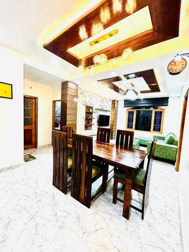 Dreamville Stays Shimla Luxury Homestay and B&B — 4-Star Luxury Hotel in Shimla, India