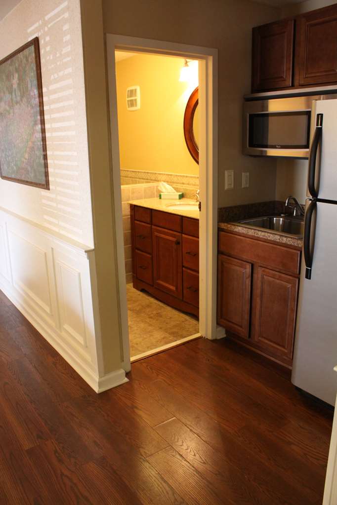 Bluegrass Extended Stay Hotel - photo 17