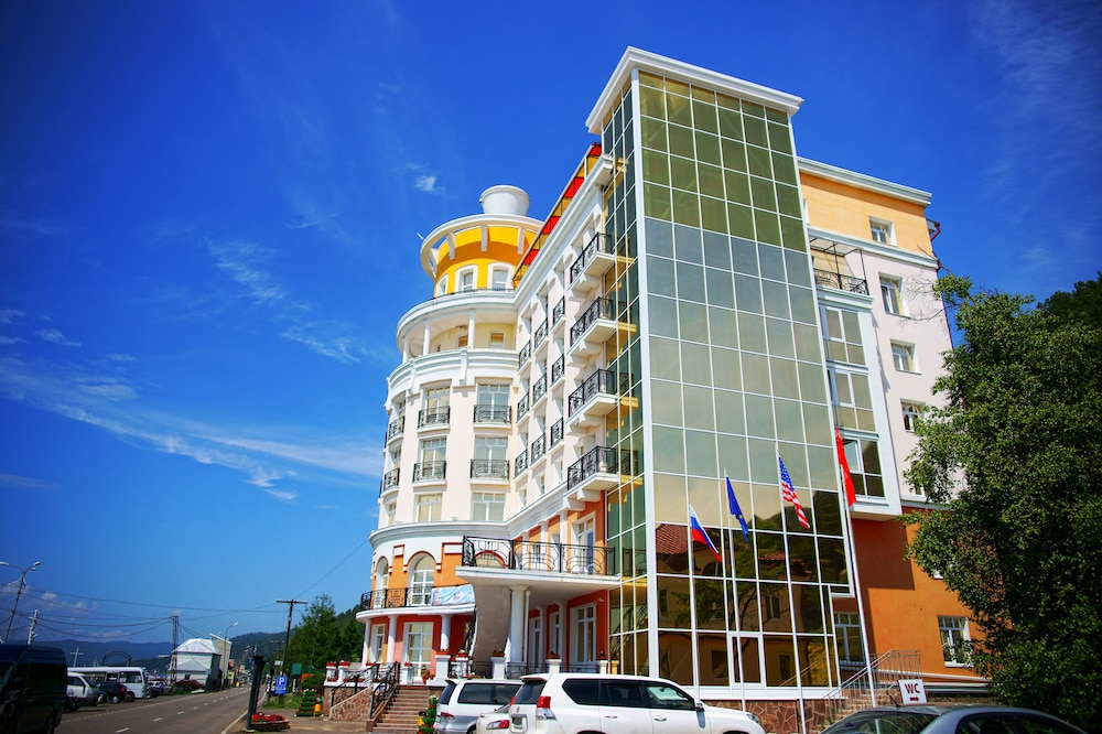 Mayak hotel - carbon neutral hotel in Listvyanka