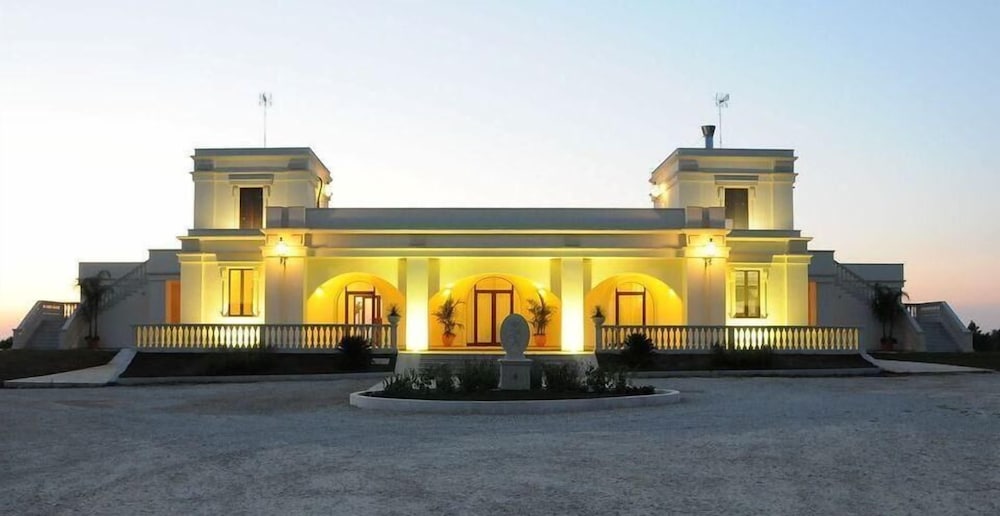 Agri Hotel Conte Salentino — Nardo