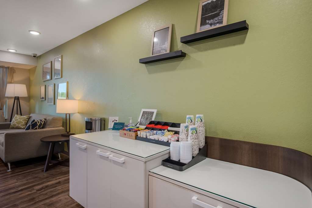 Woodspring Suites Milwaukee Menomonee Falls - photo 43