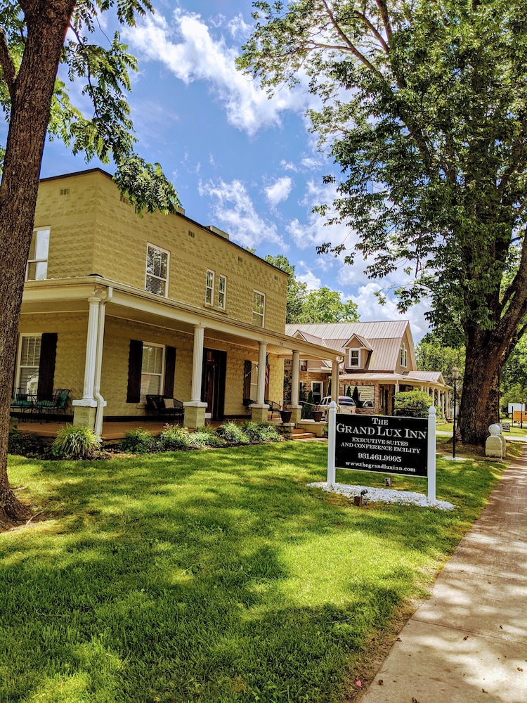 Grand Lux Inn - featured photo
