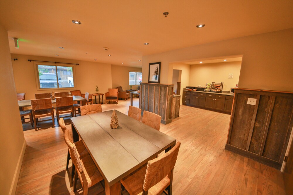 Trailhead Inn - photo 26