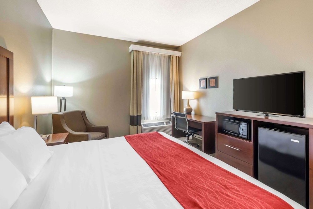 Grain Valley Inn Kansas City - photo 2