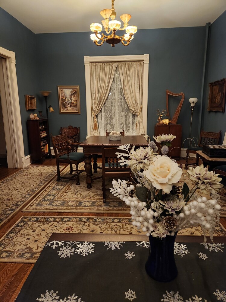 Oaklawn Inn Llc - photo 48