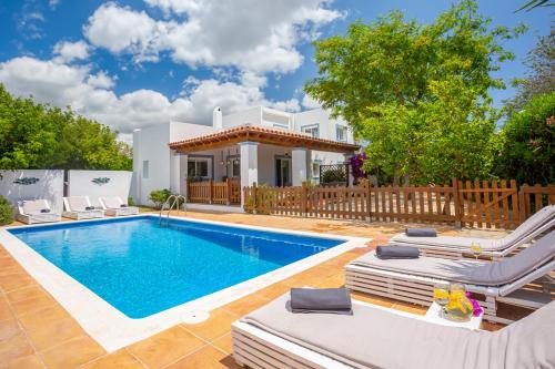 Casa Can Ferran — 4-Star Luxury Hotel in Santa Eularia Des Riu, Spain
