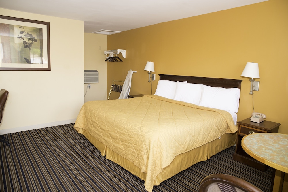 Capri inn and Suites - photo 33