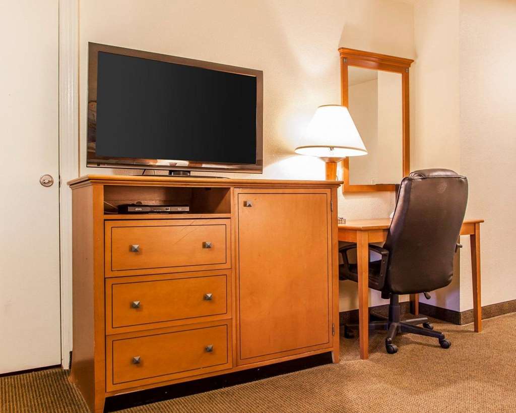 Rodeway Inn Point Pleasant Beach - photo 9