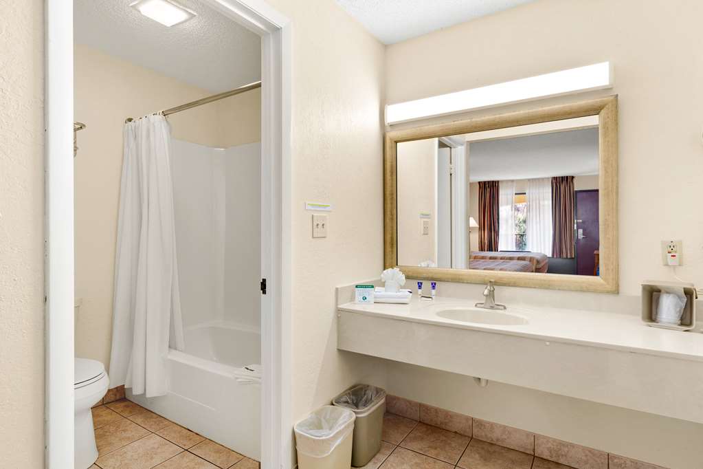 Americas Best Value Inn Ocean Inn - photo 22