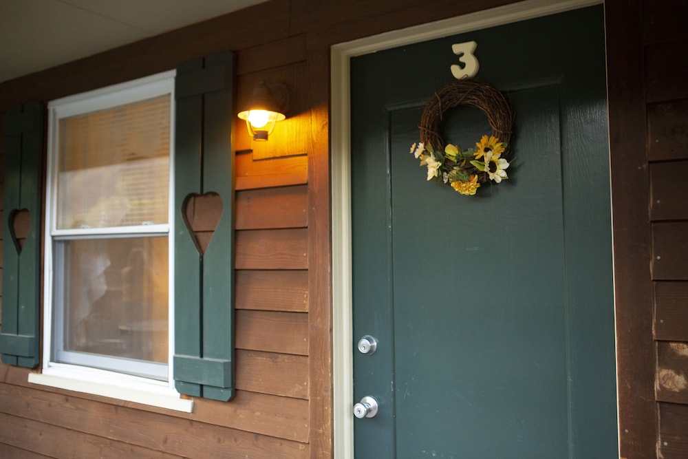 The Chimney Rock Inn & Cottages - photo 73