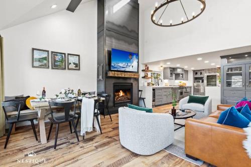 Snowbu at Woodside Ski In Ski Out in Old Town PC Hosted by Nestique in Bridgeport, United States