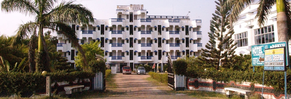 Hotel Deepak - carbon neutral hotel in Diamond Harbour