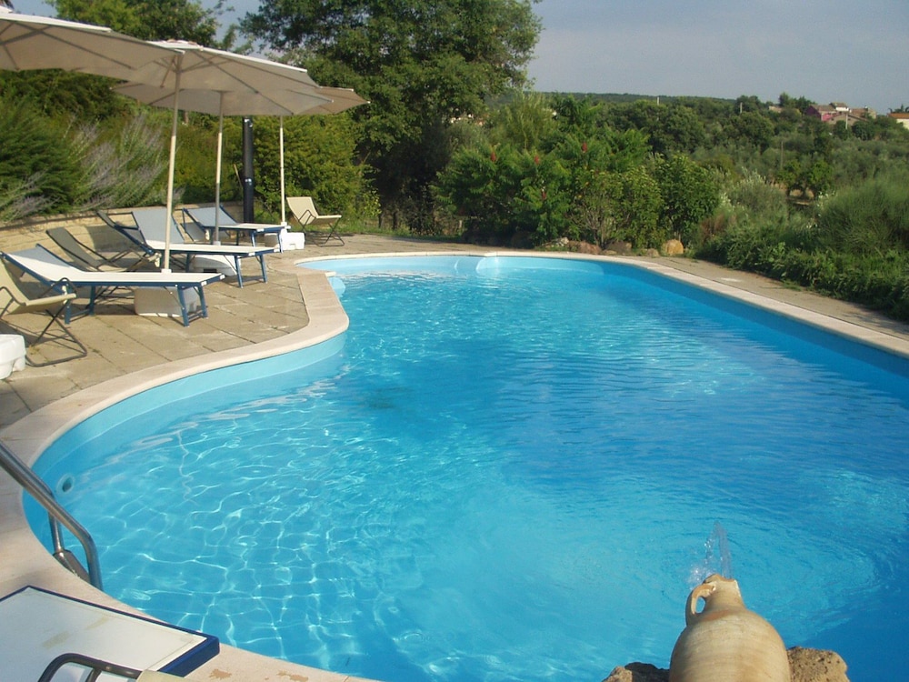 Podere La Branda Bio Agri Resort — hotel in Vetralla