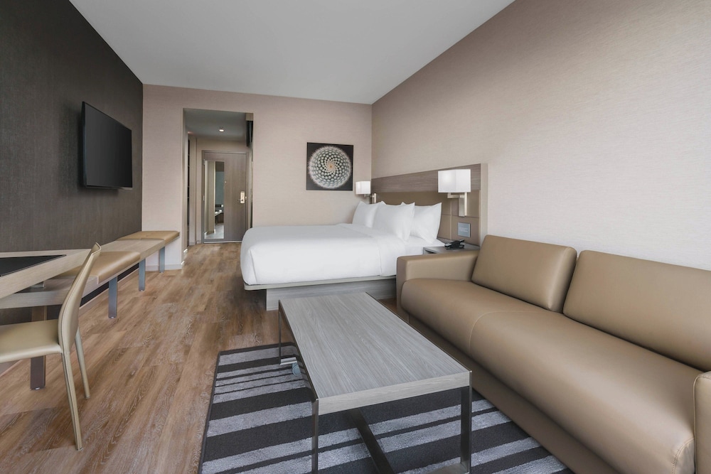 Ac Hotel By Marriott Scottsdale North - photo 9
