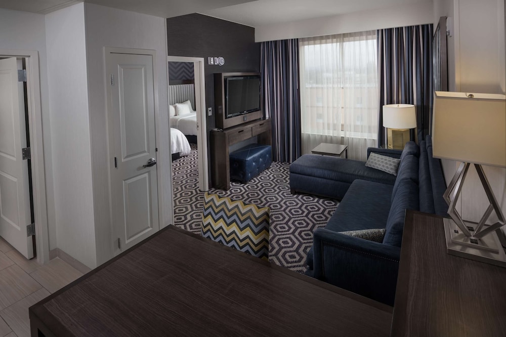 Embassy Suites Portland Hillsboro Oregon - photo 8