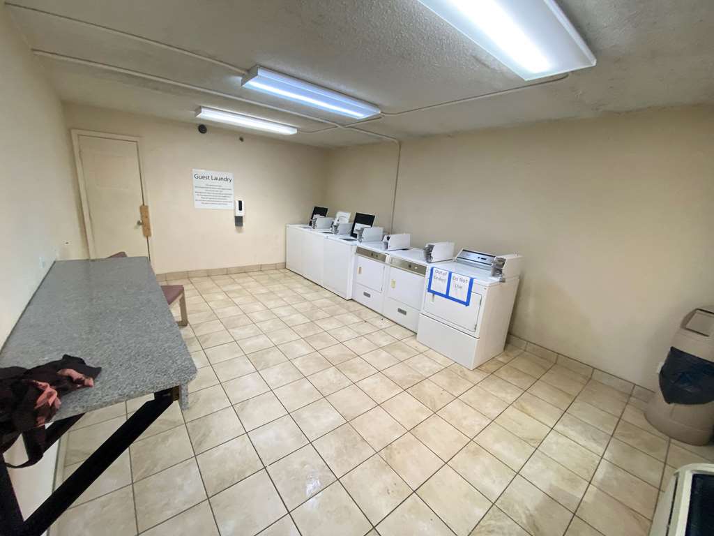 Motel 6 Oklahoma City OK Fairgrounds West - photo 17
