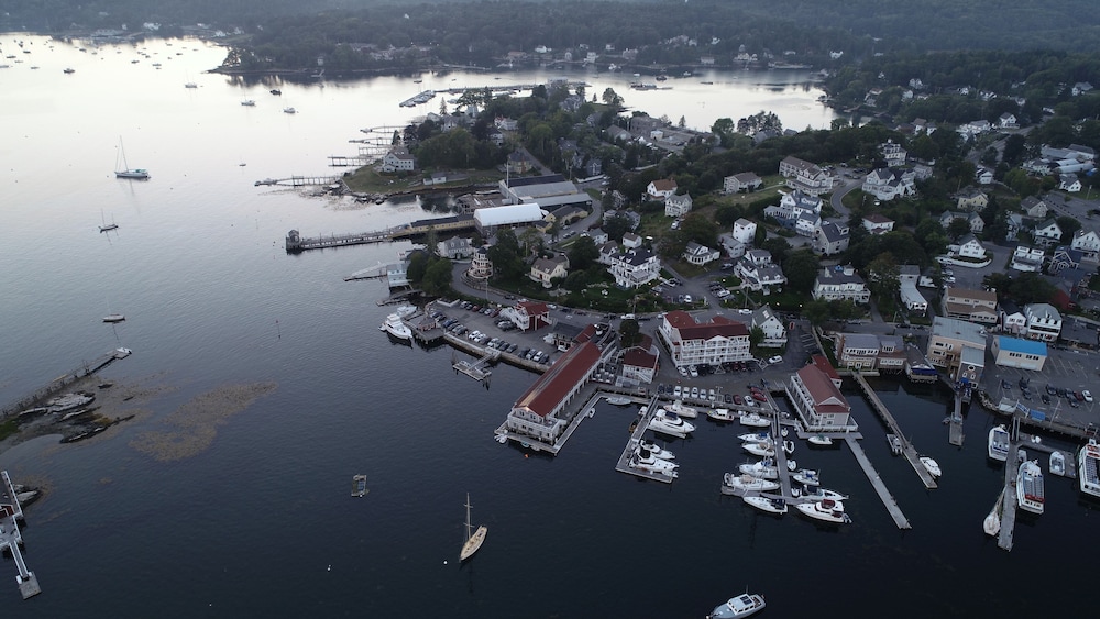 Tugboat Inn - photo 158