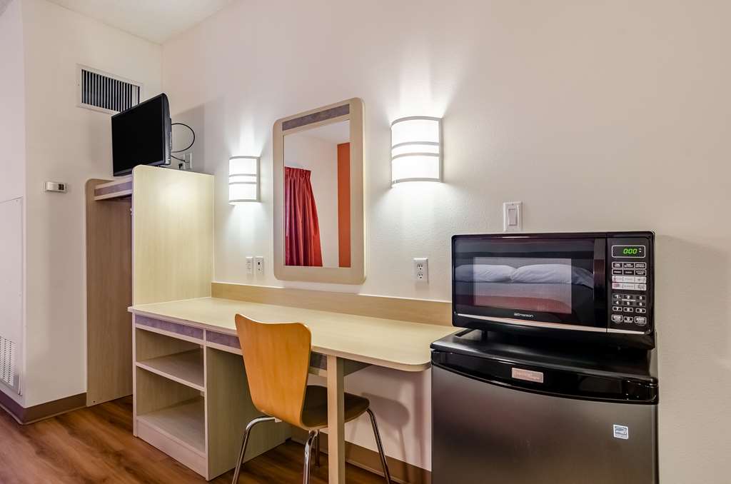 Super 8 by Wyndham Sidney NE - photo 15