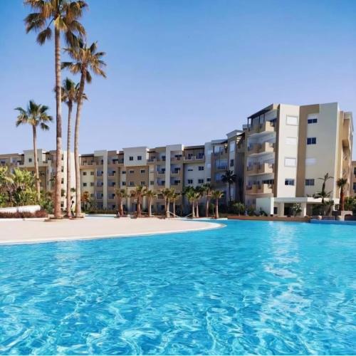 A Luxury 2BR with Big Pools Perfect for Family Summer Escape — 4-Star Luxury Hotel in Monastir, Tunisia