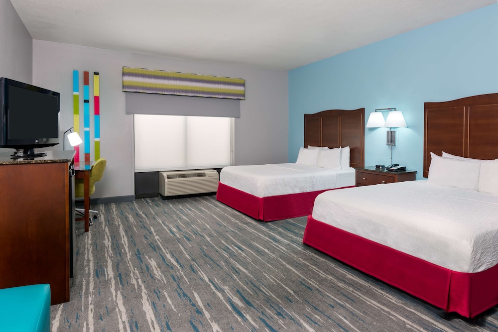 Hampton Inn & Suites Winston Salem University Area NC - photo 5