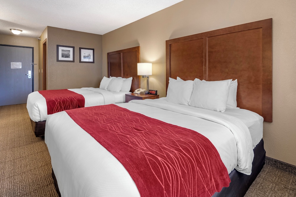 Comfort Inn & Suites Hays I 70 - photo 9