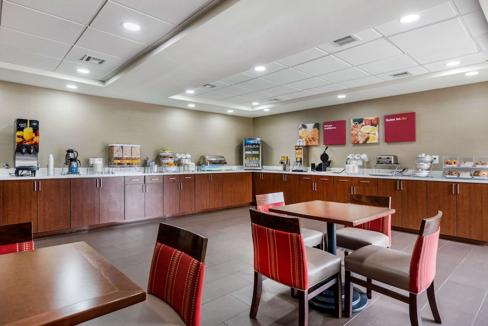 Comfort Suites Lafayette University Area - photo 38