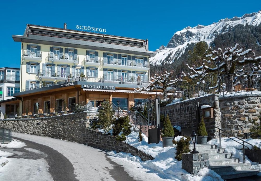 Hotel Schönegg - carbon neutral hotel in Lauterbrunnen