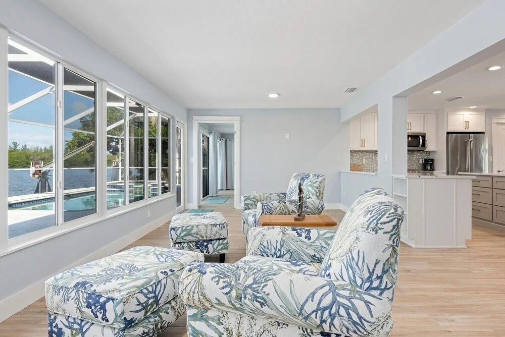 Casa Palma Beautiful waterfront home with heated pool & dock — 4-Star Luxury Hotel in Bradenton, United States