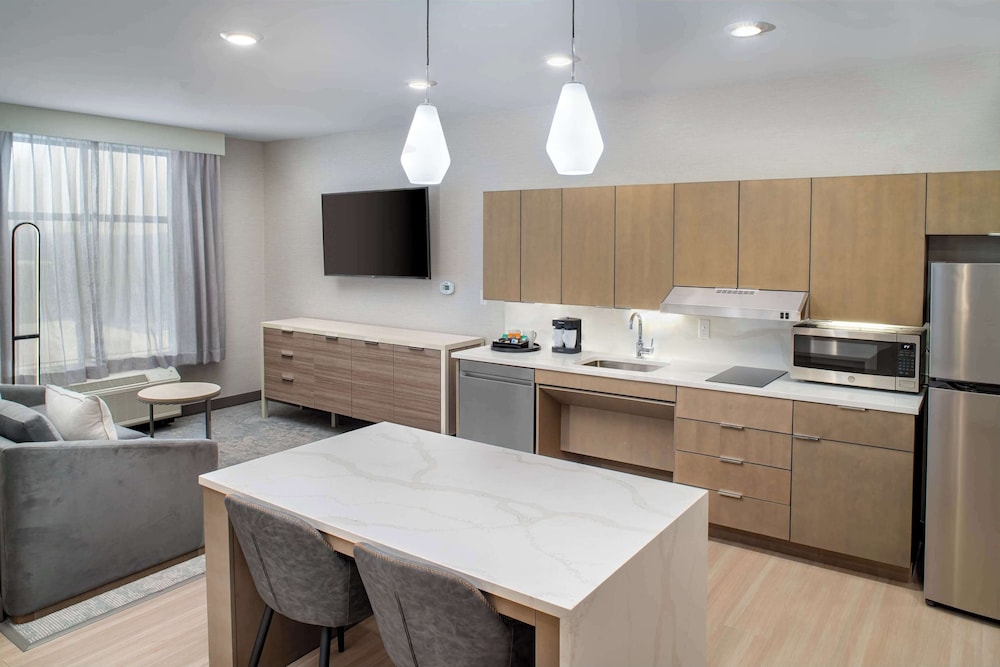 Homewood Suites by Hilton Ann Arbor - photo 13