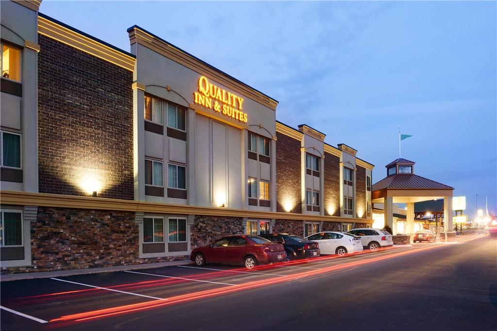 Quality Inn & Suites Ames Conference Center Near ISU Campus - photo 4