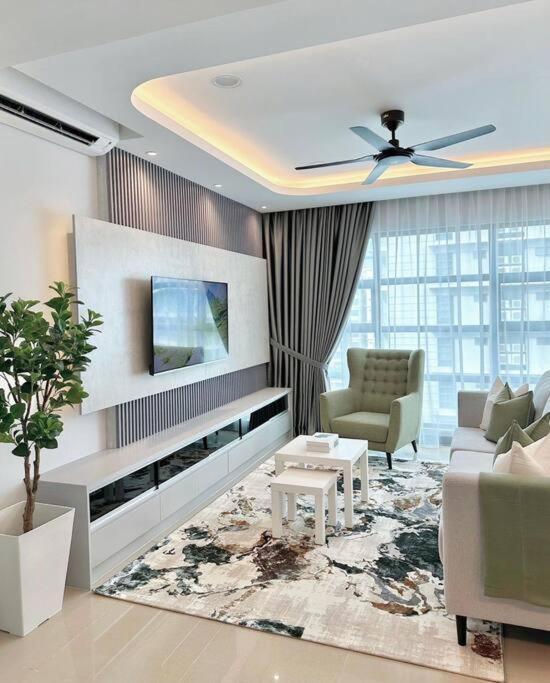 Stylish & Newly Renovated Apartment in Shah Alam — 4-Star Luxury Hotel in Shah Alam, Malaysia