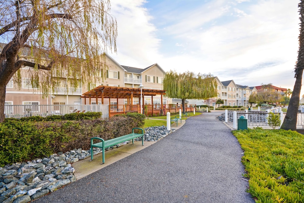 Homewood Suites by Hilton Oakland Waterfront - photo 60