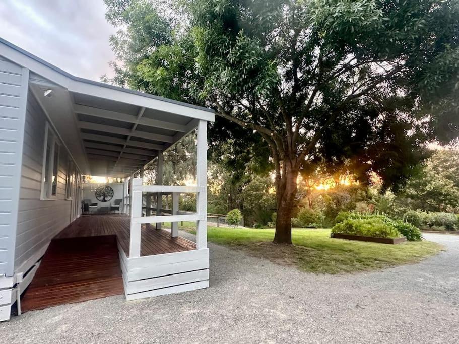 Bluelake Retreat — 4-Star Luxury Hotel in Metung, Australia