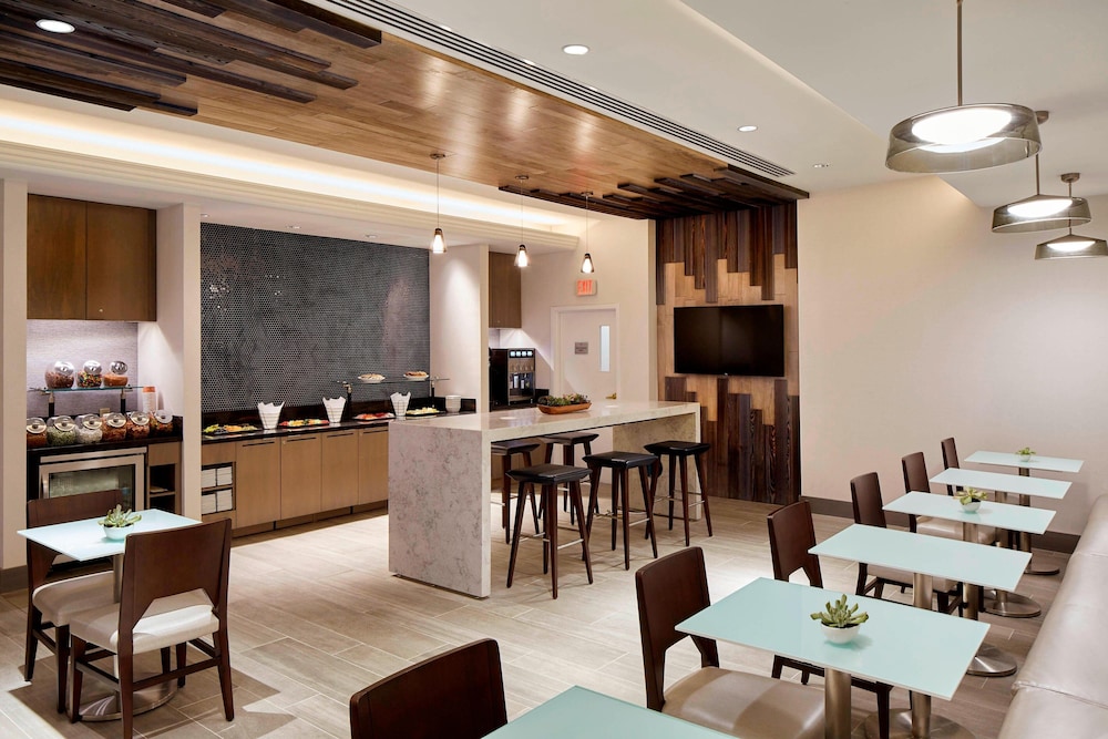 Marriott Cincinnati Airport - photo 34
