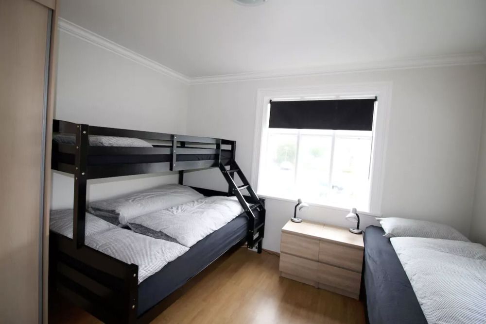Steinaskjol Guesthouse