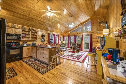 Hooked in the Smokies - last minute hotel in Sevierville