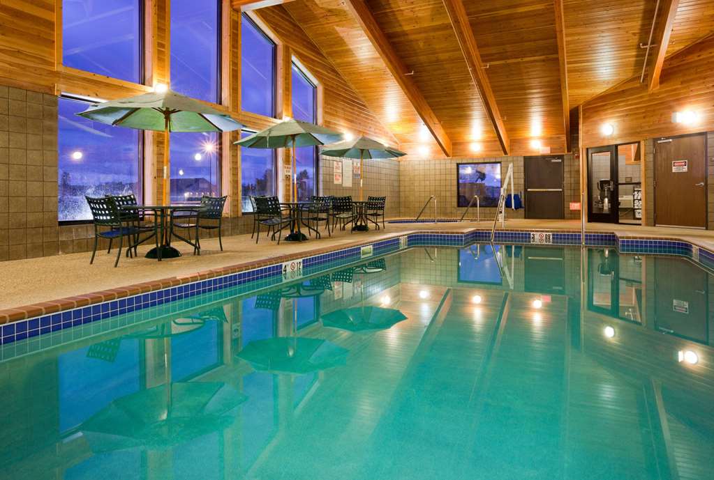 AmericInn by Wyndham Thief River Falls - photo 5
