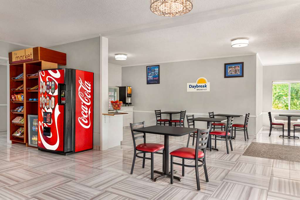 Days Inn by Wyndham Kansas City International Airport - photo 33