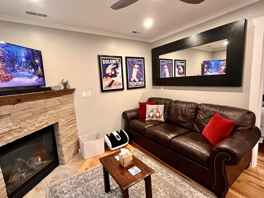Old Town Hideaway Steps To Main Street & Resort 2 Bedroom Condo - photo 13