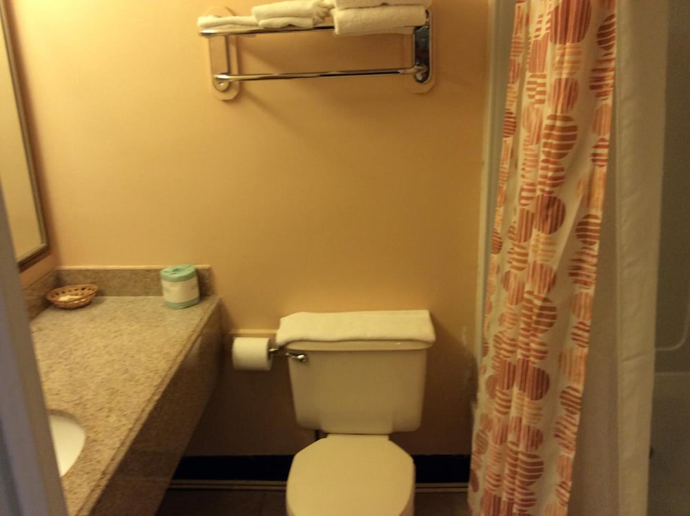 Village Inn Annapolis MD - photo 22
