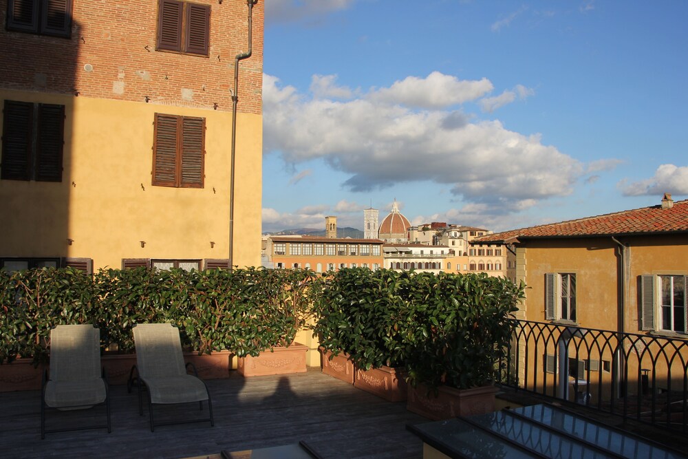 Lanfredini Firenze — 4-Star Luxury Hotel in Florence, Italy